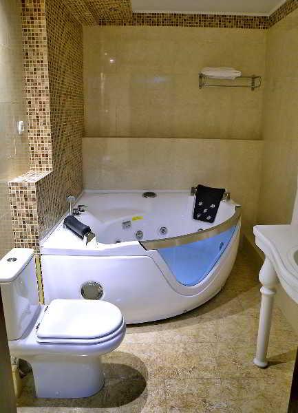 Optima Deluxe Kryvyi Rih Hotel Ngoại thất bức ảnh